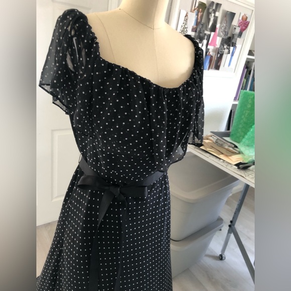 White House Black market polkadots midi dress. - Picture 3 of 10